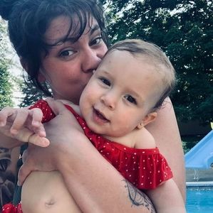 Meet your Posher, Debbie